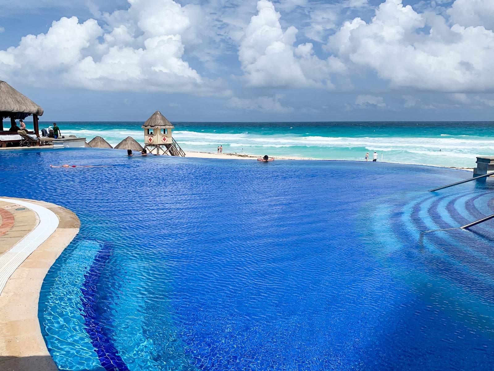 Read more about the article Cancun flight deals: Enjoy warmth this winter for under $250 round-trip