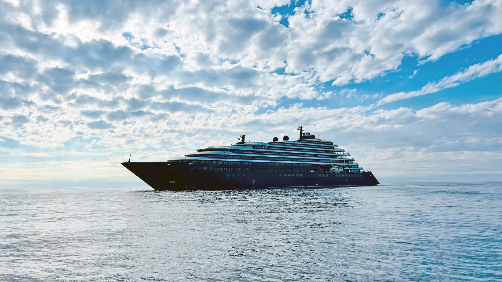 Read more about the article First passengers report Ritz-Carlton Yacht Collection’s new cruise ship will be fantastic … in a few months