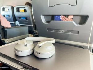 Read more about the article Bose Noise Canceling Headphones 700 review: Why I will never fly without them