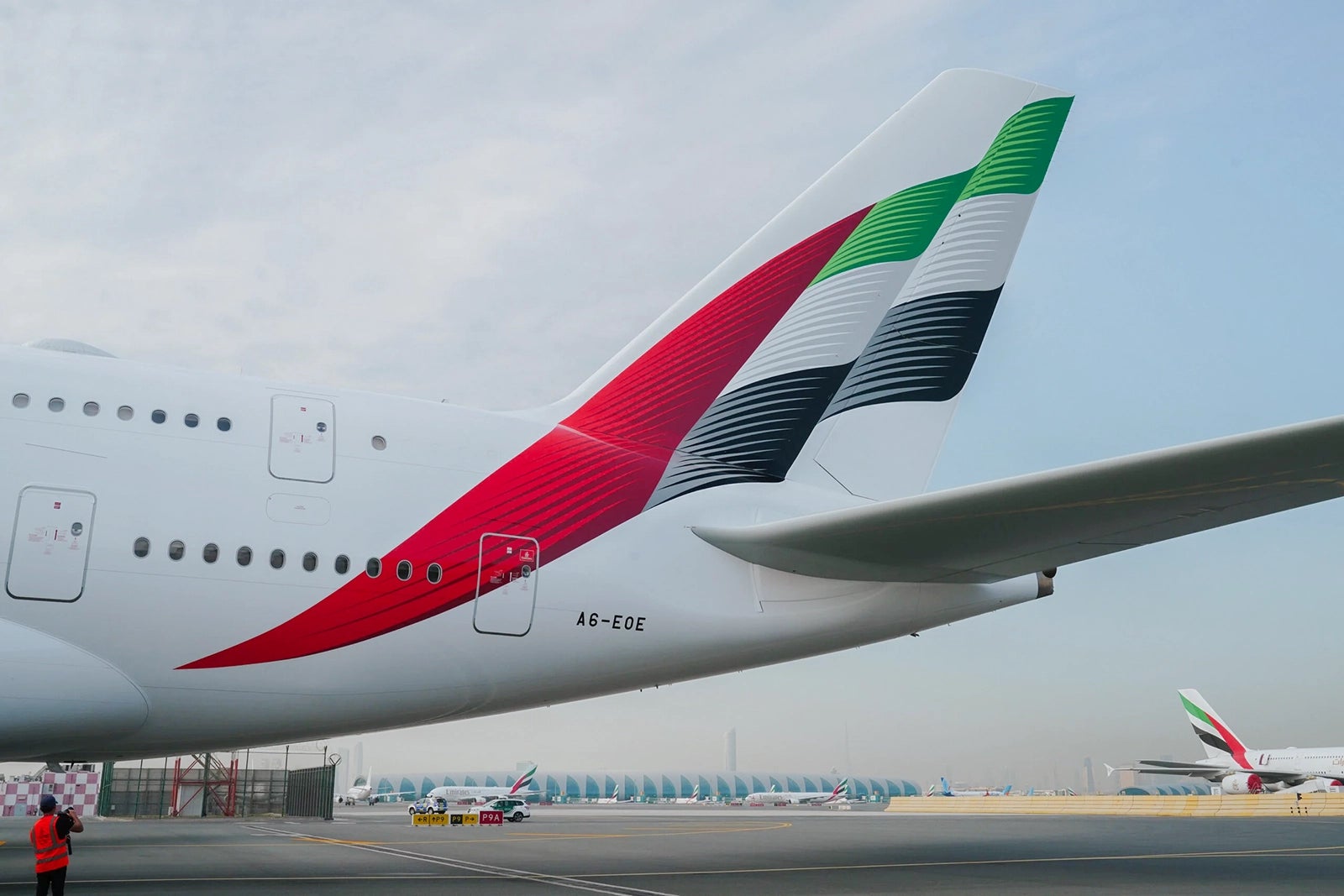 Read more about the article Emirates reveals stylish new livery