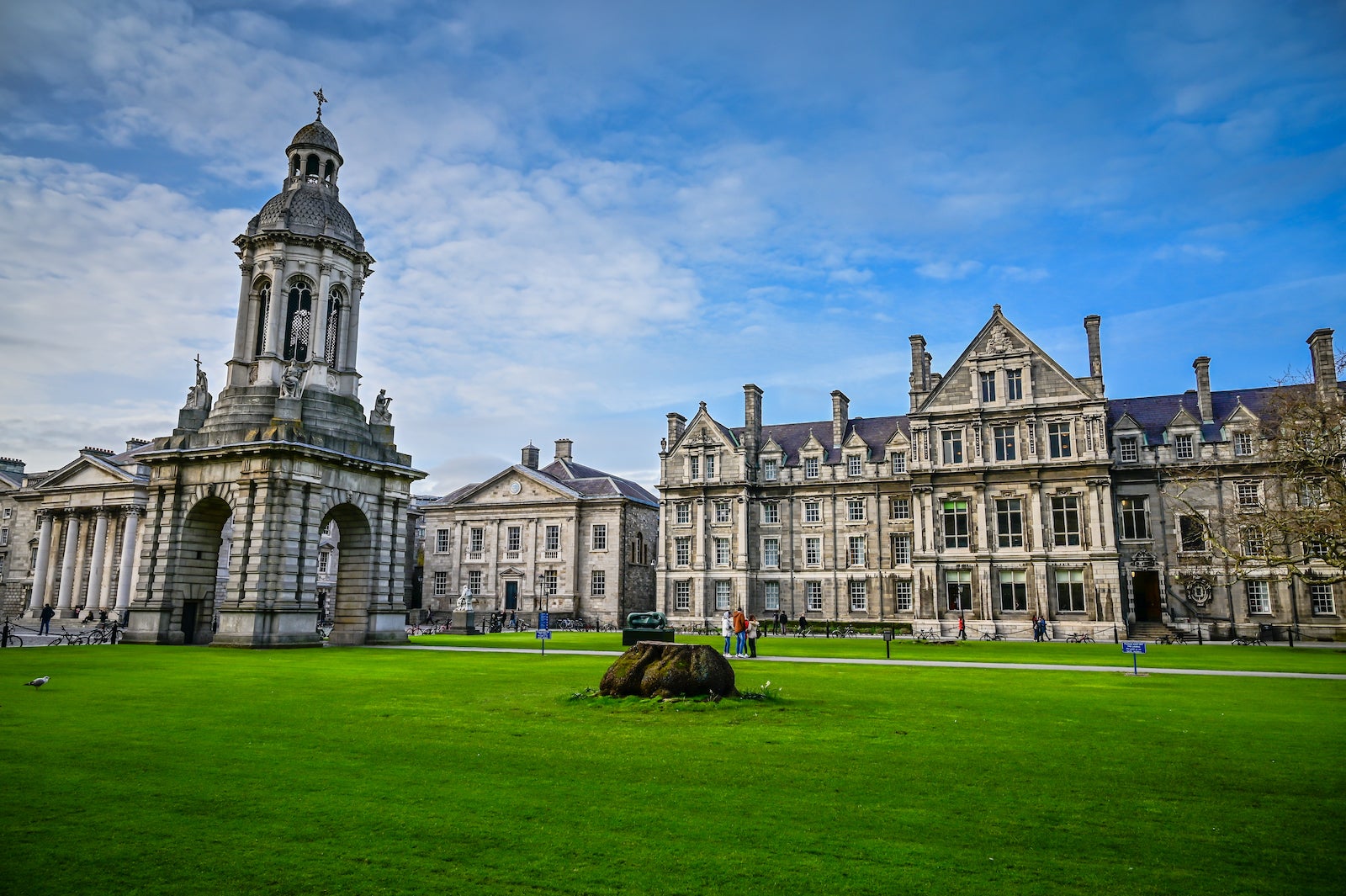 You are currently viewing Aer Lingus deal: Score round-trip flights to Dublin for as low as $407