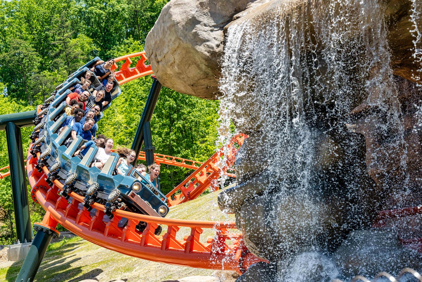 You are currently viewing Big Bear Mountain now open at Dollywood