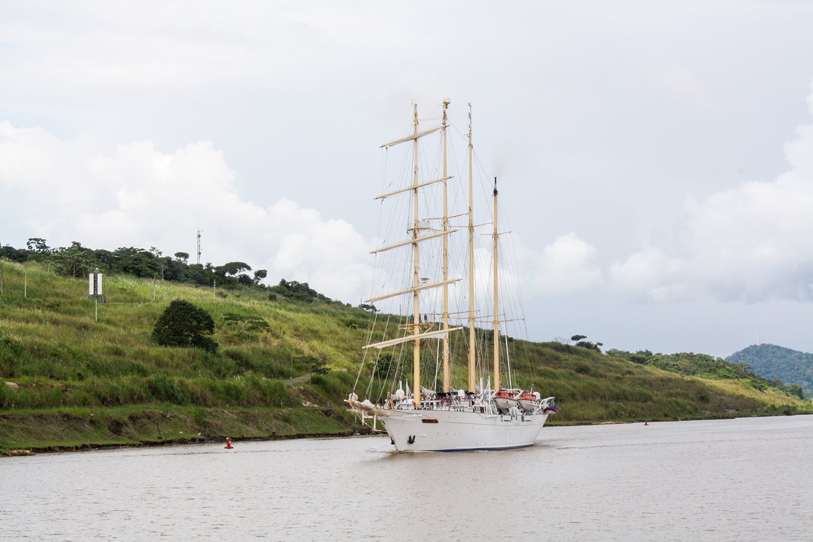 Read more about the article The best time to cruise the Panama Canal