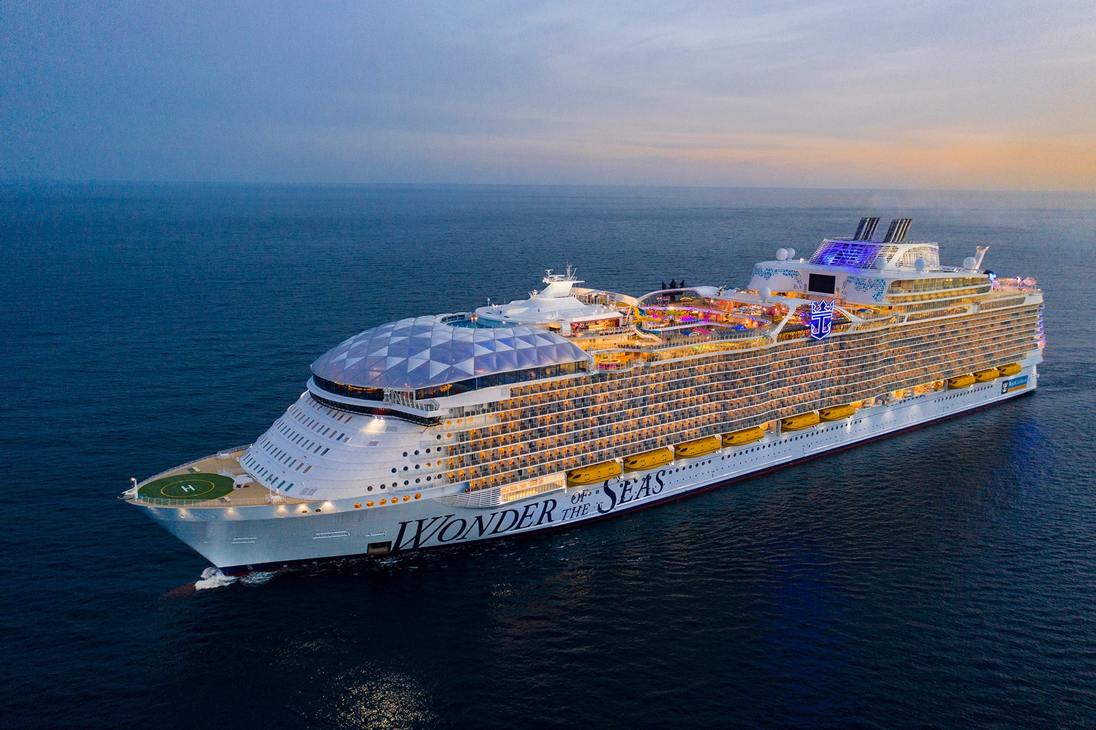 Read more about the article Royal Caribbean cruise ships ranked by size from biggest to smallest — the complete list