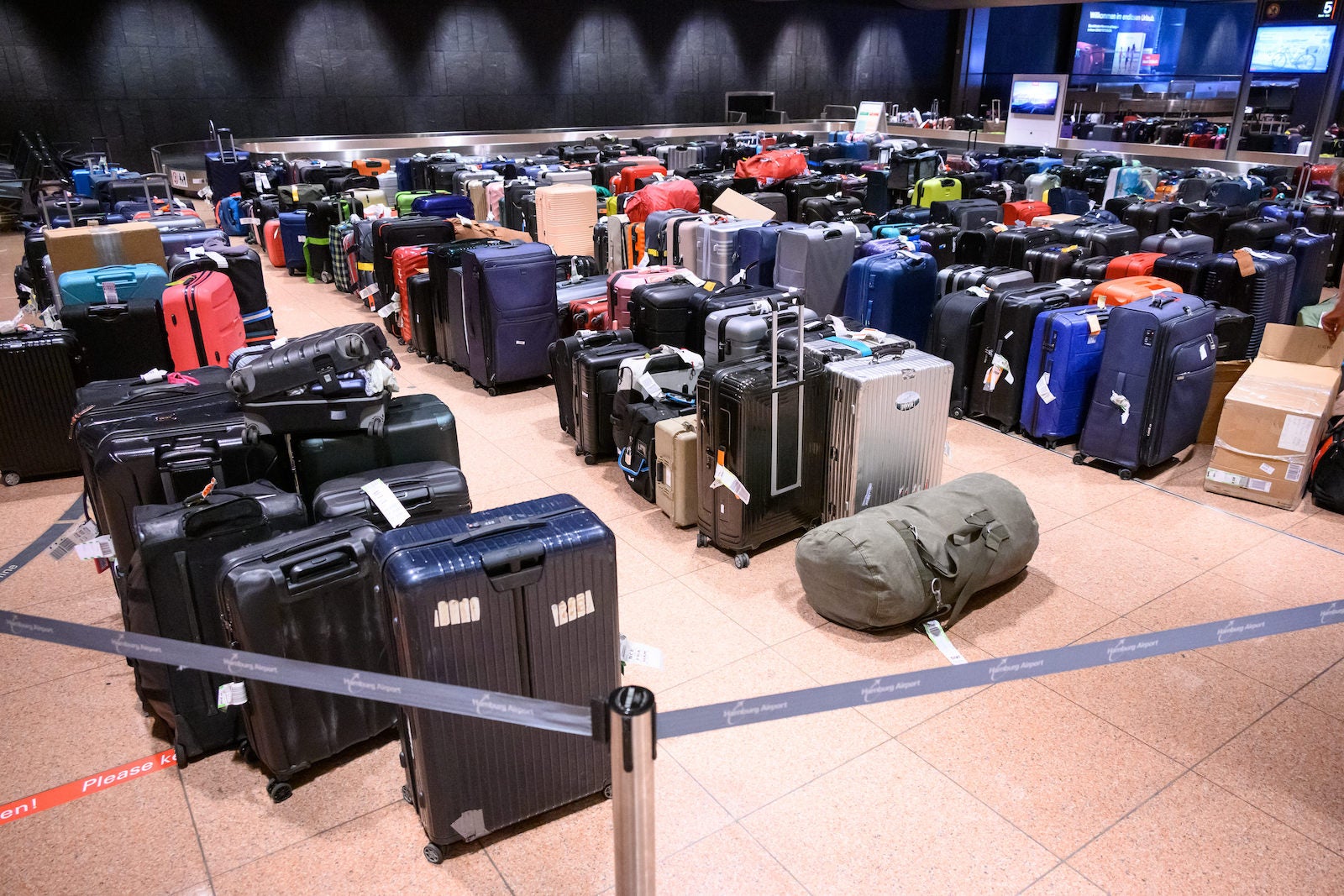 Read more about the article Airport meltdowns: Tips if you’re headed to Europe this summer