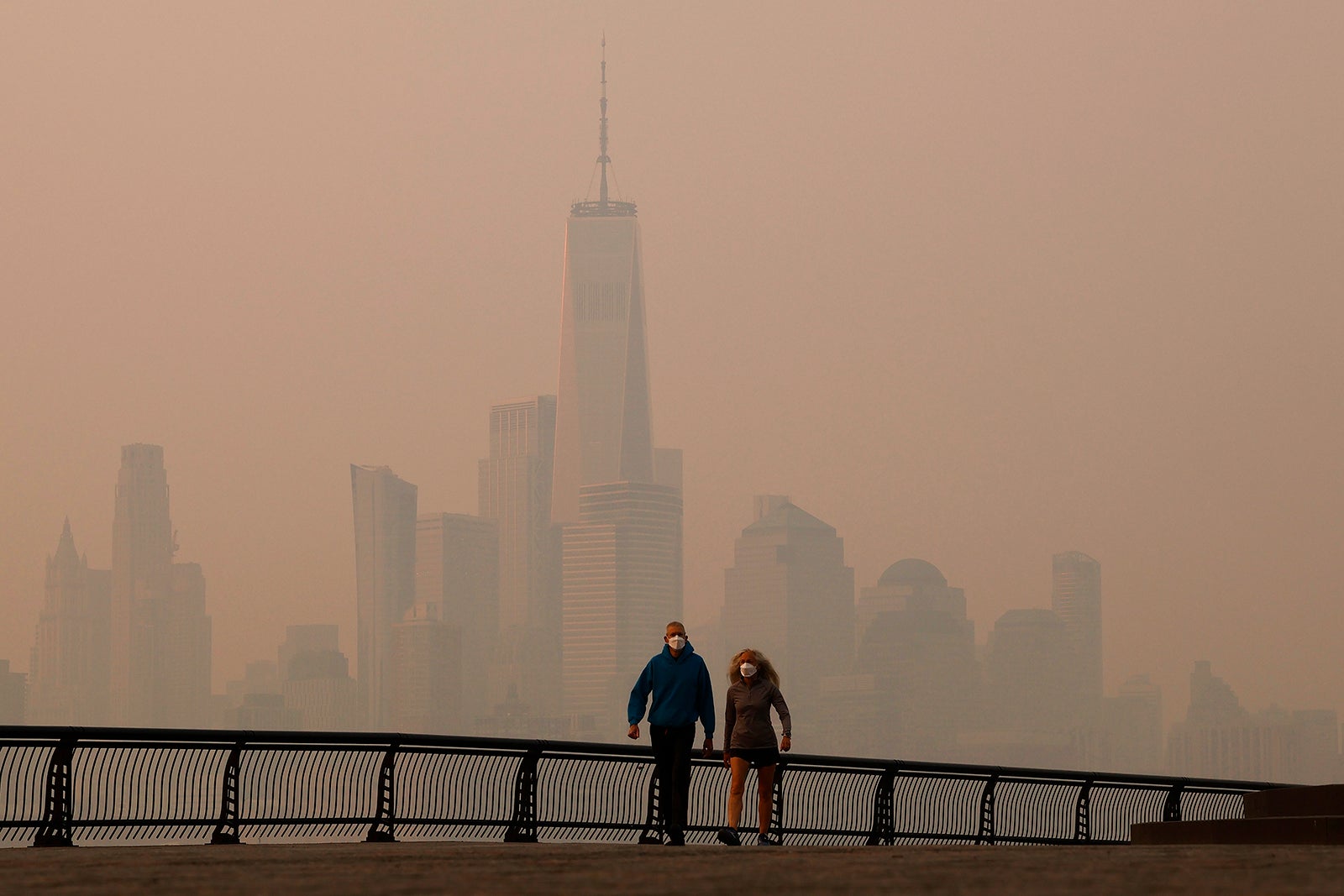 Read more about the article Canadian wildfire smoke continues to cause flight delays on East Coast