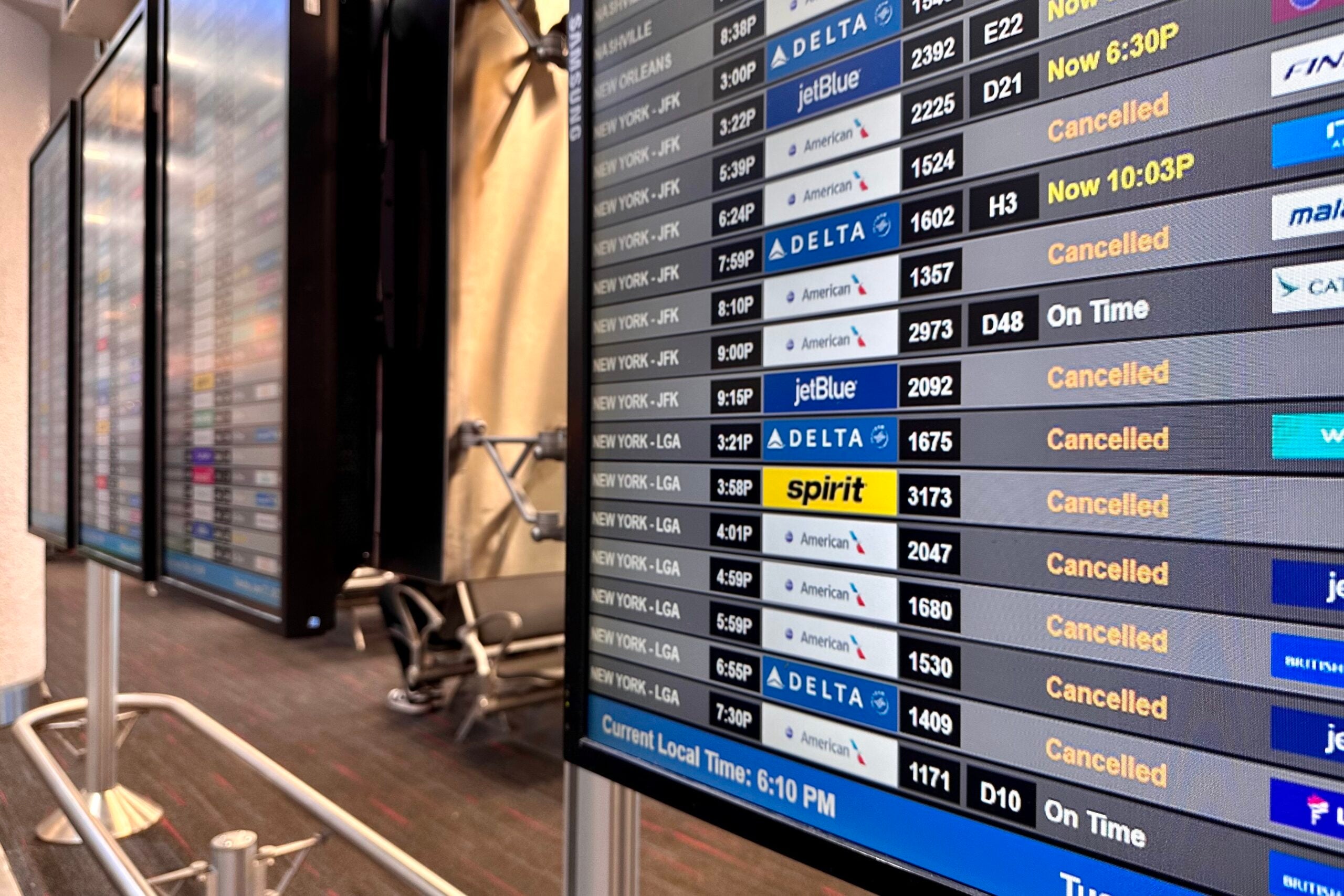 You are currently viewing These are all airline passenger rights during a travel meltdown