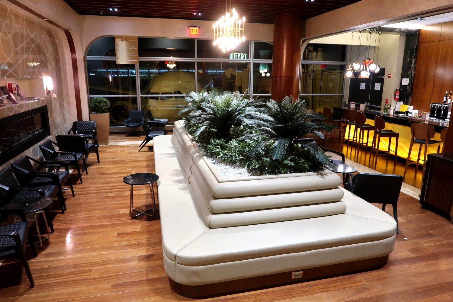 Read more about the article TPG readers’ favorite airport lounges around the world