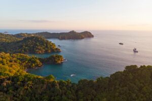 Read more about the article Fly from Denver to Costa Rica for less than $400 round-trip this fall and winter
