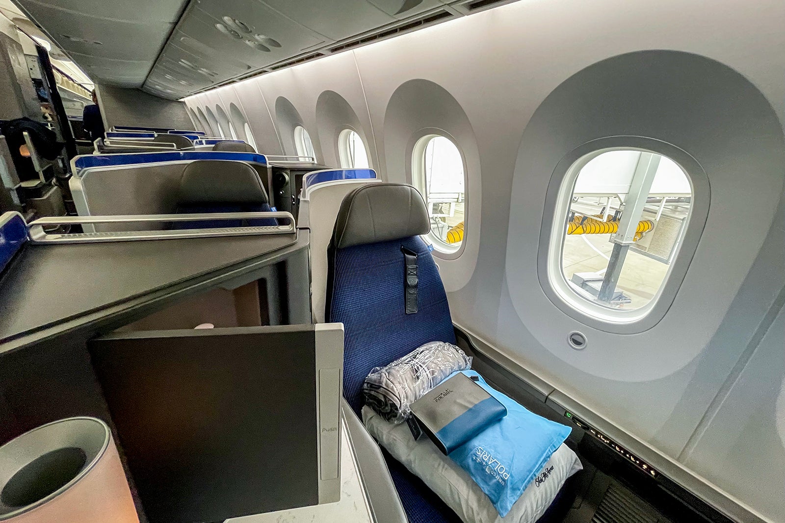 You are currently viewing Act fast: United Polaris business class to New Zealand for 80K miles one-way, 120K miles round-trip