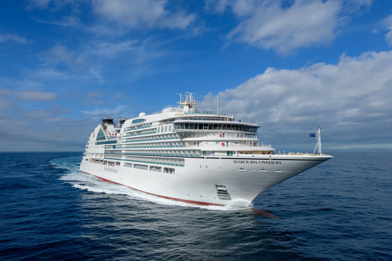 You are currently viewing Seabourn Club cruise loyalty program: Everything you need to know