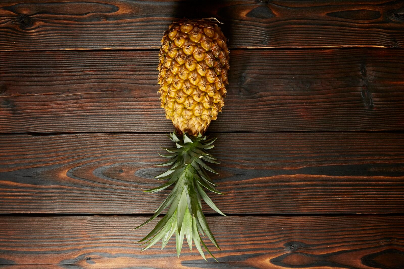 You are currently viewing What does an upside-down pineapple mean on a cruise ship?