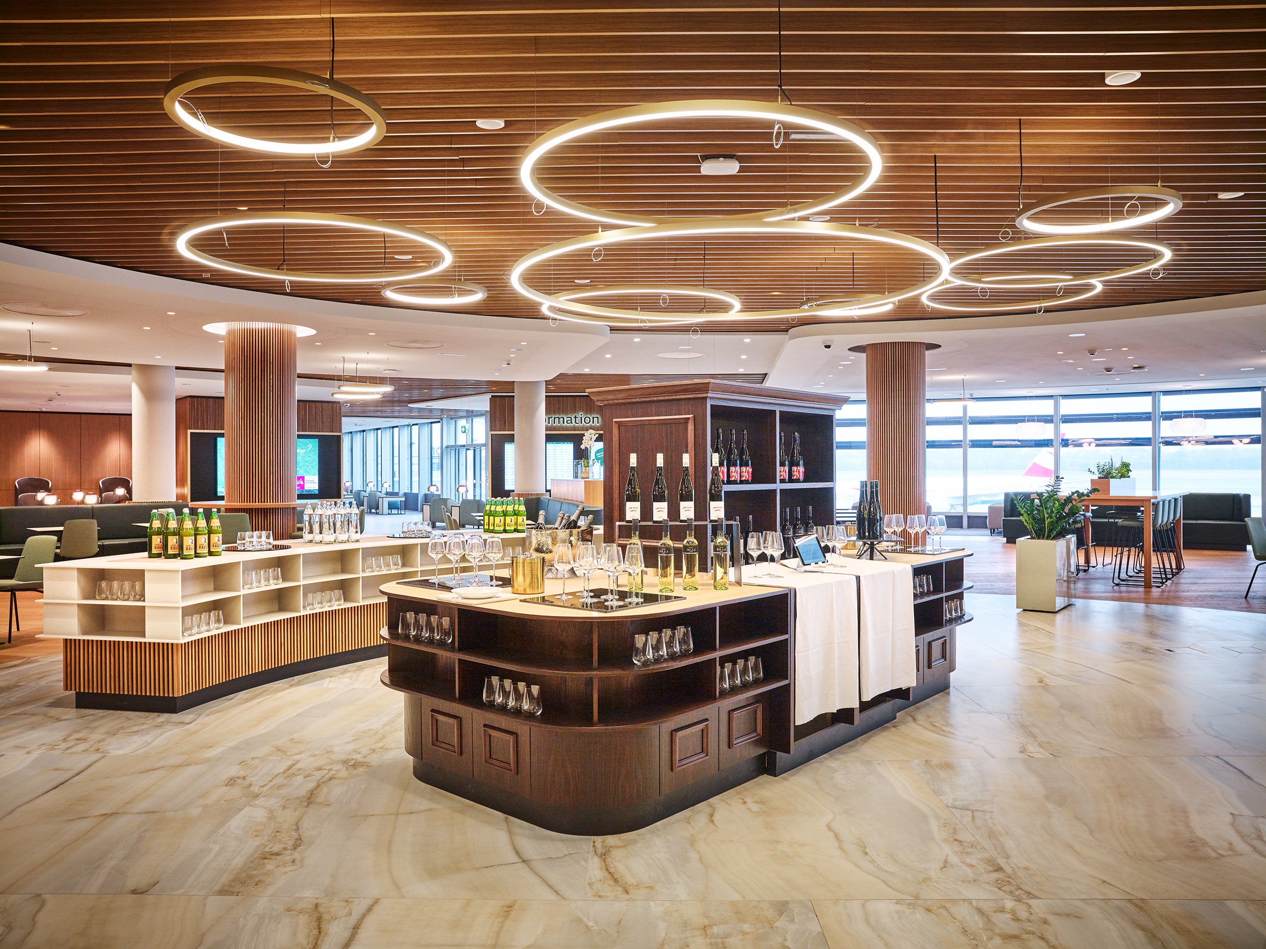 Read more about the article Here are the best-rated Priority Pass lounges in 2024