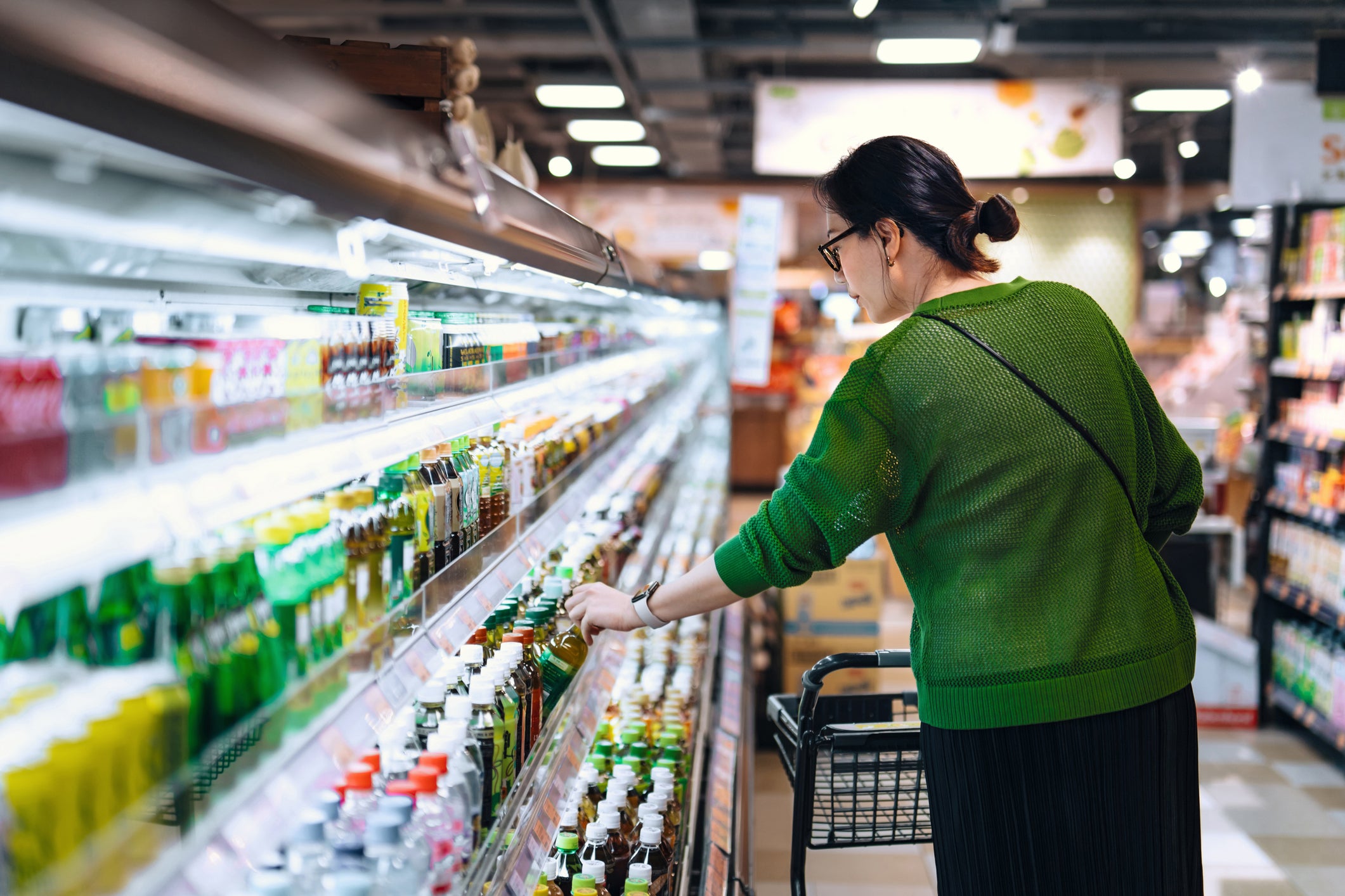 You are currently viewing Can you bring snacks on a cruise? What to know about bringing your own food and drinks