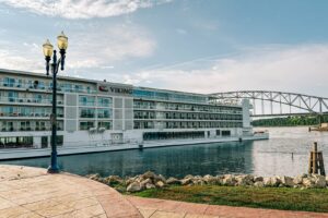 Read more about the article Viking Mississippi river cruise ship review: Viking’s first Big Muddy vessel