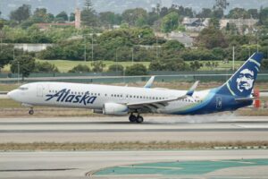 Read more about the article Alaska Airlines makeover: Asia flights coming to Seattle hub, premium credit card and more