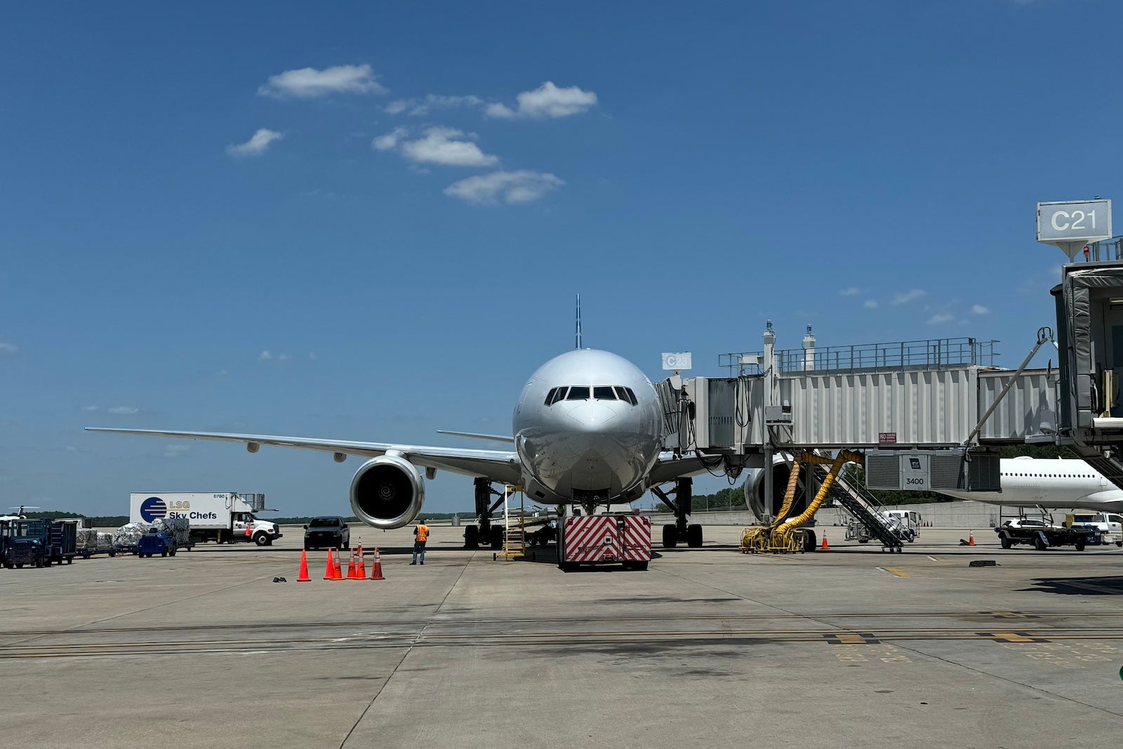 You are currently viewing Refurbish or replace? American Airlines ponders fate of top international workhorse jet