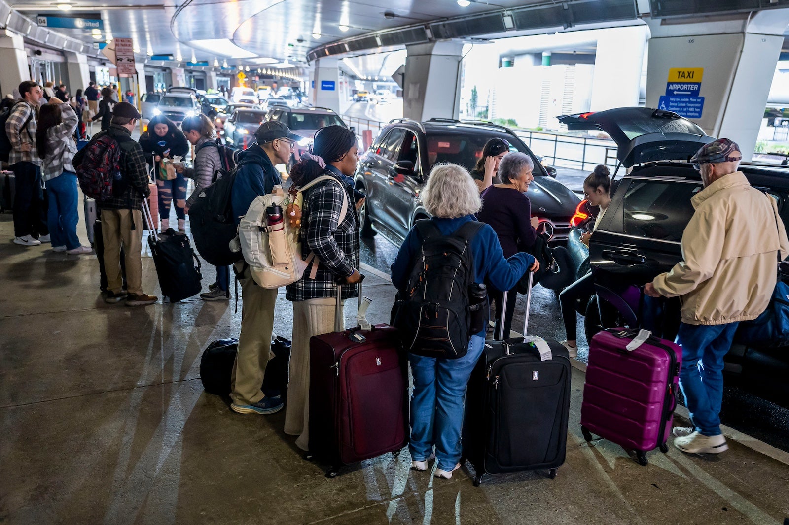 You are currently viewing Severe storms hamper holiday travel – and more trouble could be brewing