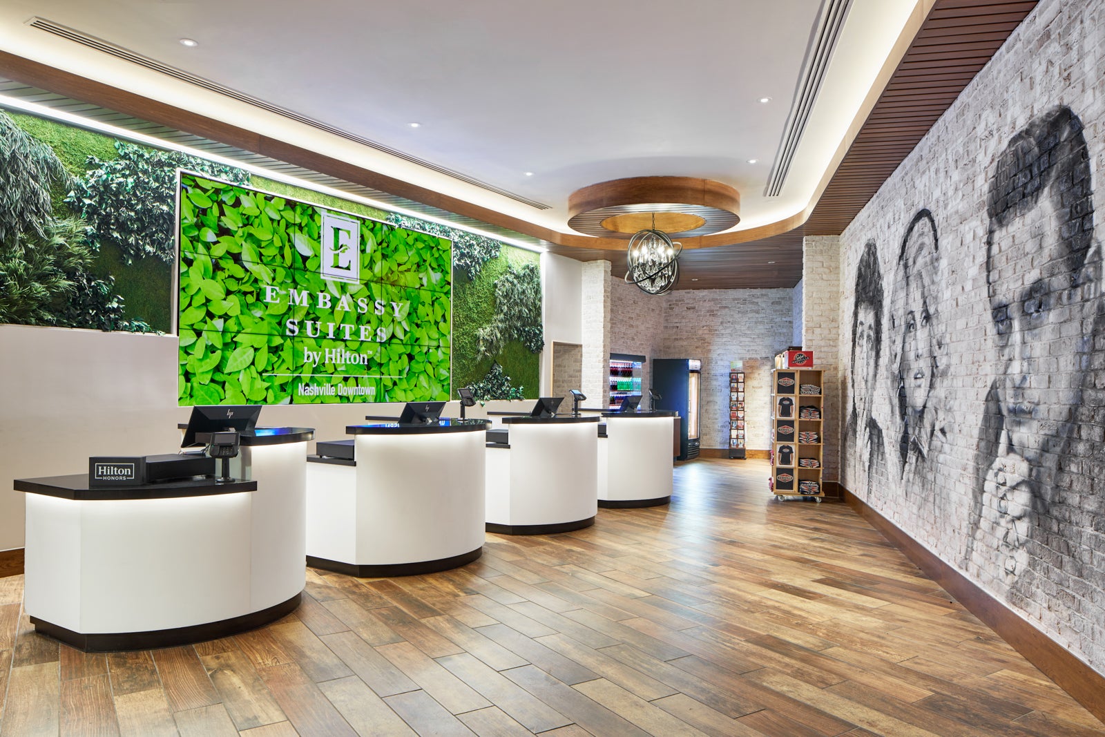 You are currently viewing Tips for booking hotel rooms for large families