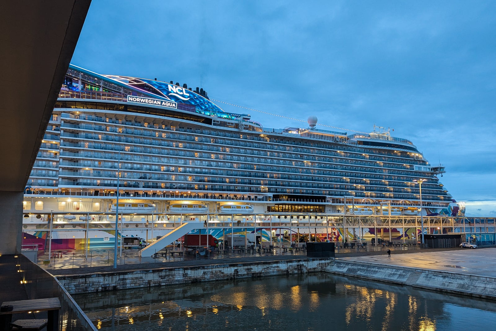 You are currently viewing Norwegian Aqua cruise ship review: What to expect on board