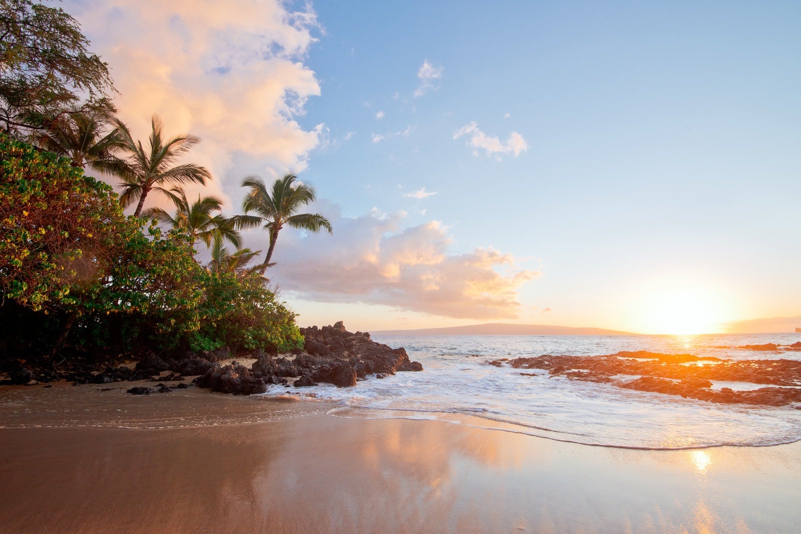 You are currently viewing Save money: How you can book flights to Hawaii using points and miles