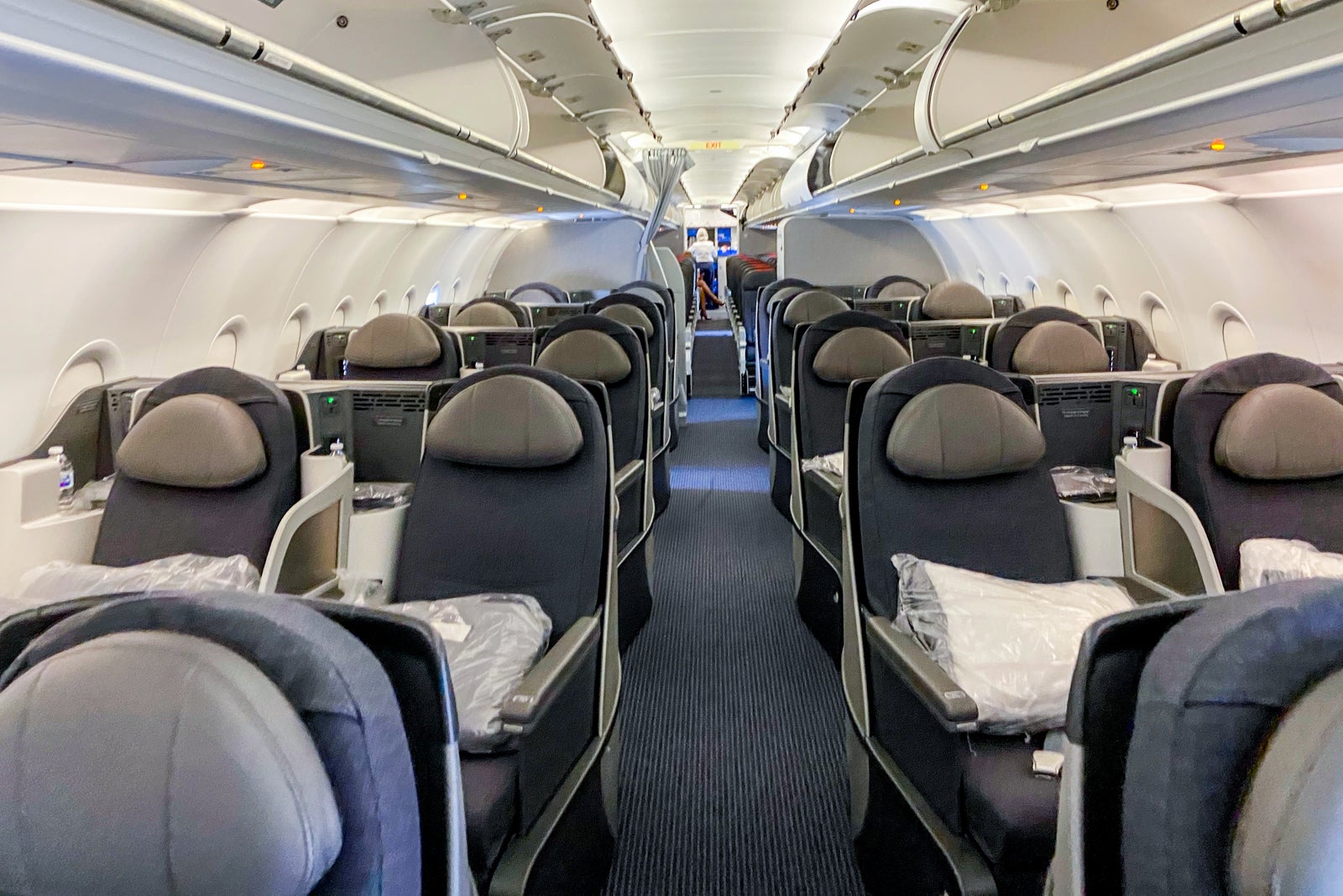 You are currently viewing Here’s how to use airline miles for a first class upgrade