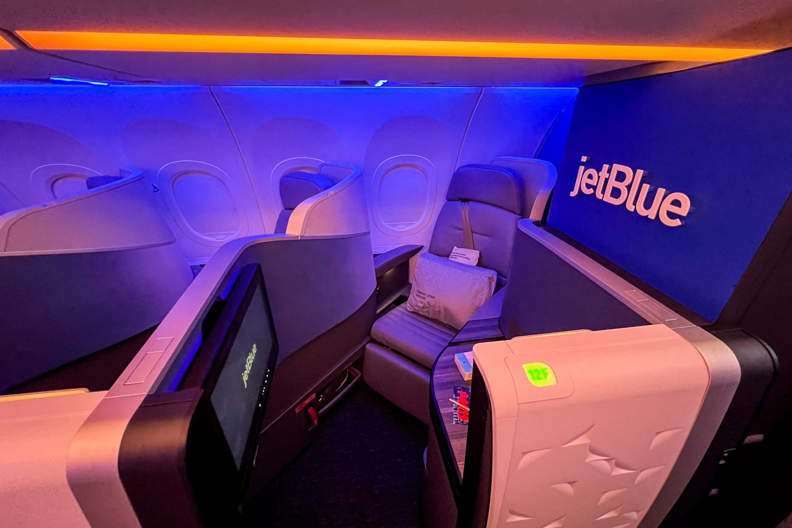 You are currently viewing Who are the Chase Ultimate Rewards transfer partners? Redeem your points with airlines and hotels