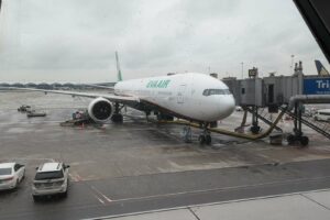 Read more about the article Feels more like first class: A review of EVA Air business class on the 777-300ER from Taipei to London