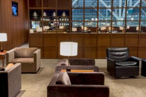 Read more about the article Cathay Pacific just launched its stunning Aria Suites in North America — and we got an inside look