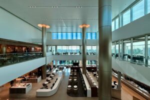 Read more about the article Delta’s stunning new Seattle business-class lounge is its most unique one yet