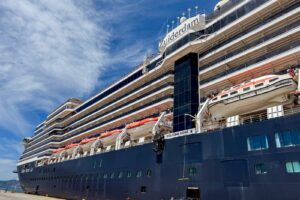 Read more about the article What’s unique about Holland America’s Grand World Voyages and how they work