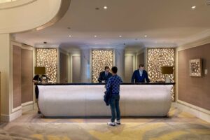 Read more about the article This luxurious Munich hotel has historic digs, contemporary art and an outpost of Matsuhisa