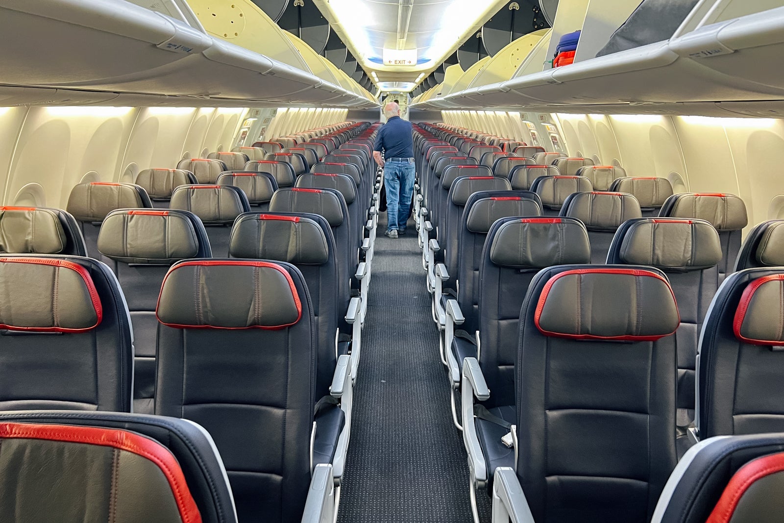 You are currently viewing Citi adds American Airlines as a 1:1 transfer partner, offers Admirals Club passes on brand-new card