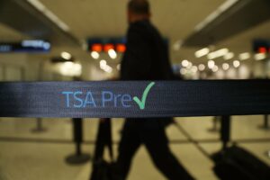 Read more about the article Global Entry vs. TSA PreCheck: Which is more beneficial?