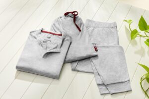 Read more about the article American Airlines to begin providing pajamas for business-class flyers