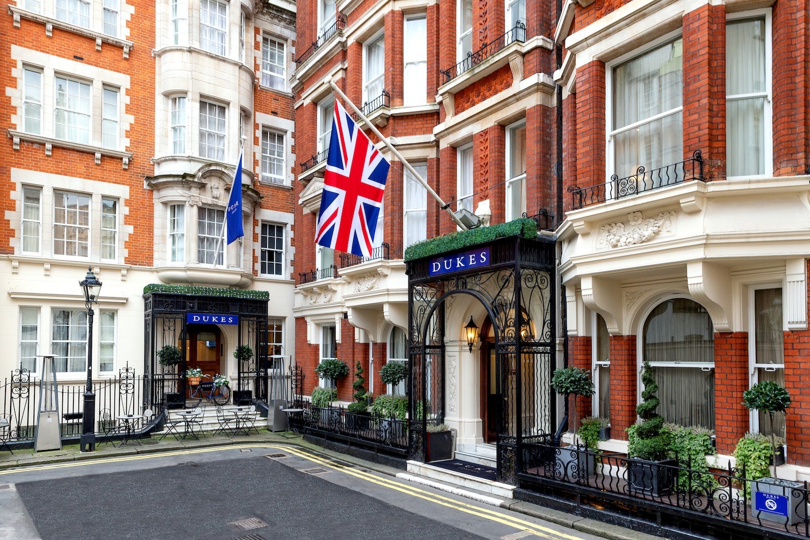 You are currently viewing I broke a points and miles rule and still got a good deal to Europe — how I maximized my rewards