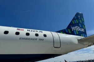 Read more about the article Farewell — and good riddance? JetBlue retires its smallest, most outdated plane