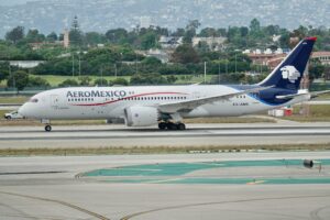 Read more about the article Delta and Aeromexico must end joint venture by January, Trump administration rules