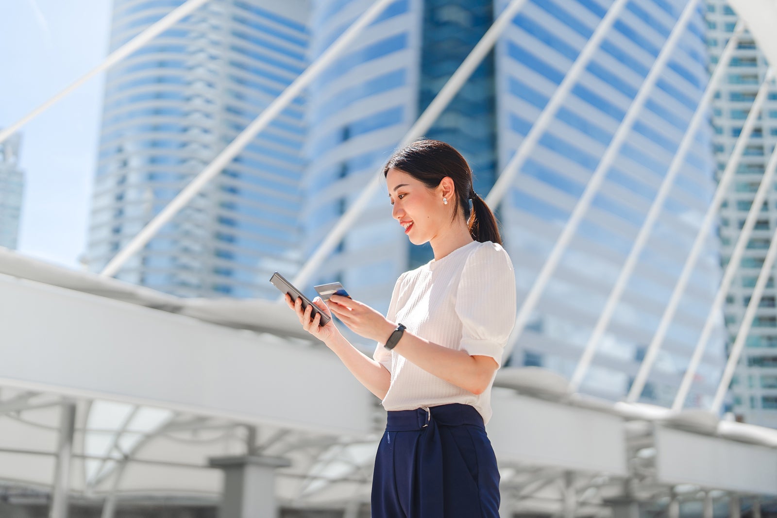 You are currently viewing How to pick the right travel credit card for you