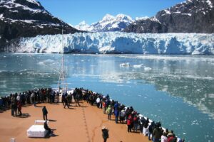 Read more about the article A beginners guide to visiting Alaska’s Glacier Bay National Park & Preserve