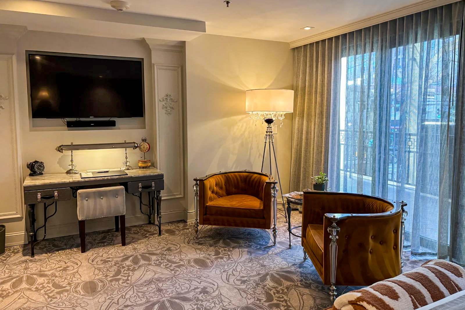 You are currently viewing I booked a luxury staycation — and somehow came out $1 ahead