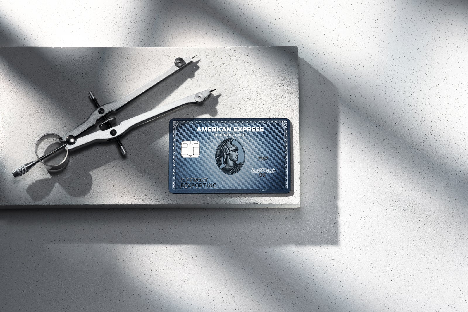 You are currently viewing American Express launches new Graphite Business Cash Unlimited Card with 2% cash back