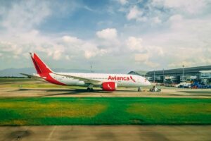 Read more about the article Avianca Lifemiles American Express Card review: A cheap way to get Avianca status
