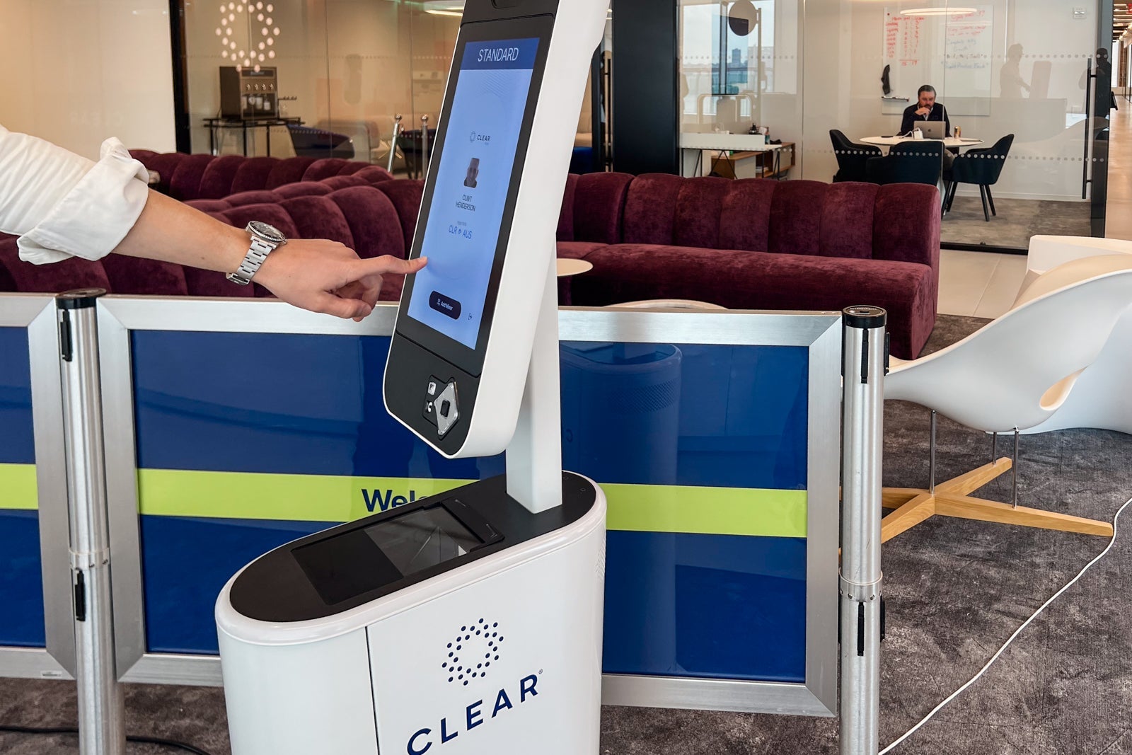 You are currently viewing How to use your American Express Clear+ statement credit