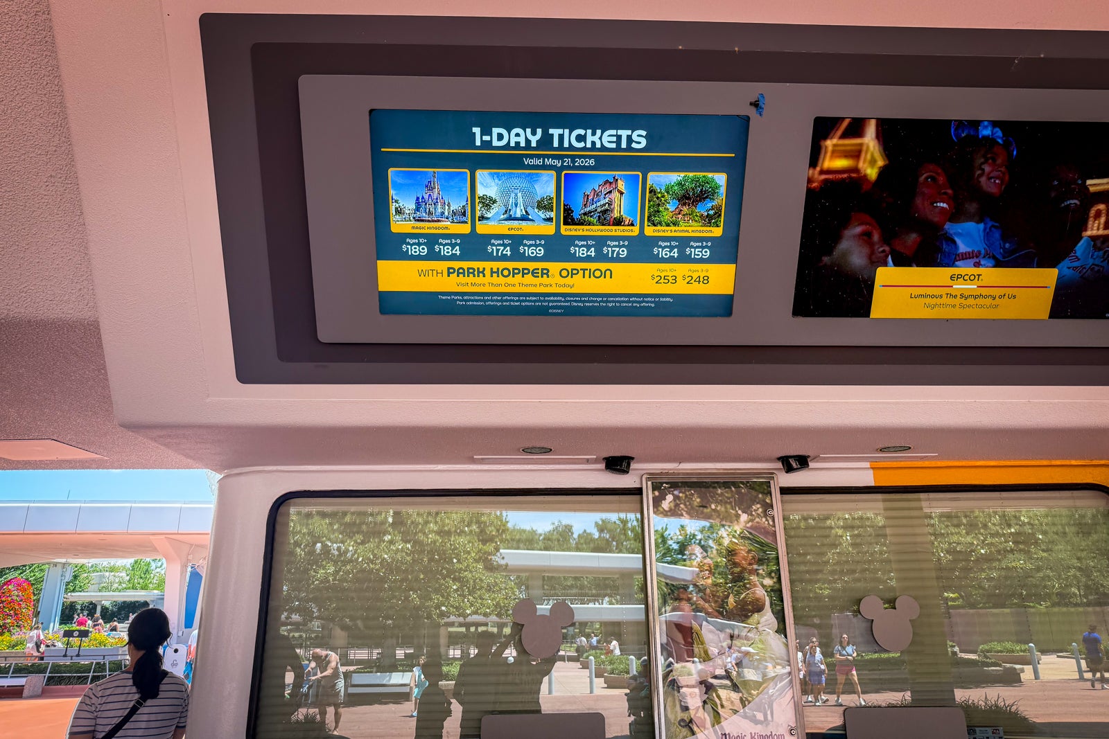 You are currently viewing Sun, fun and savings: Tips for visiting Disney World this summer