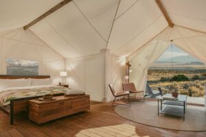 Read more about the article The best US glamping resorts for an outdoorsy summer getaway