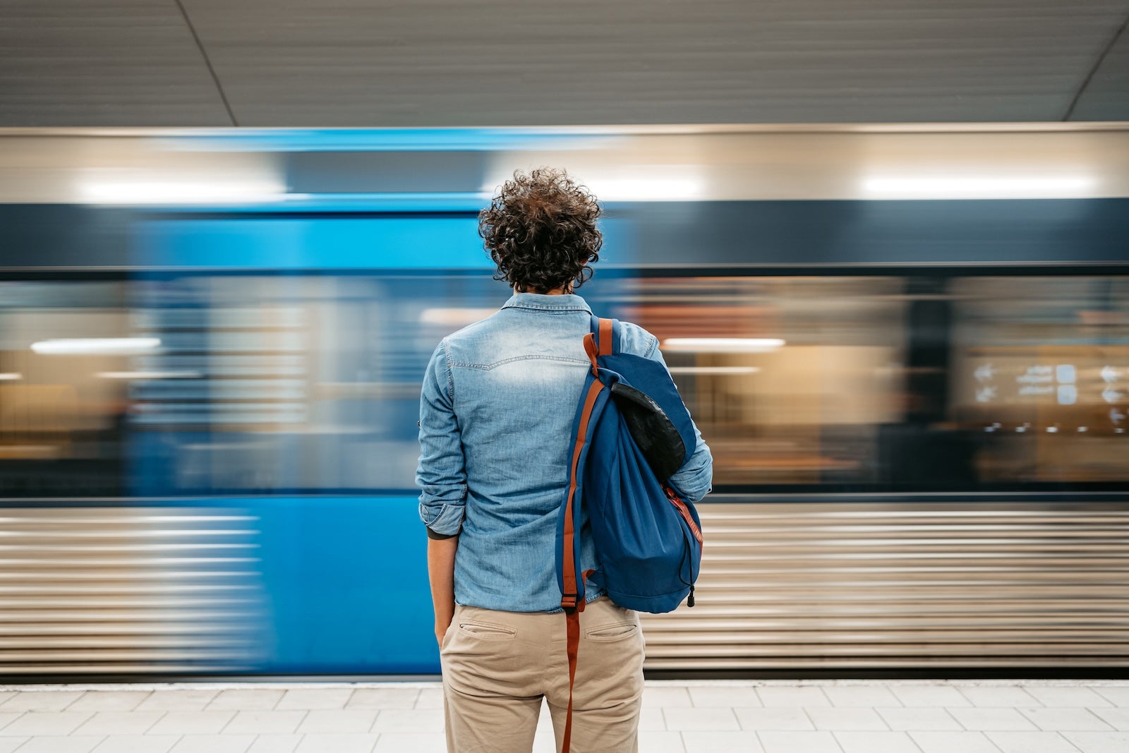 You are currently viewing Flight delayed? 4 things to do to get trip delay reimbursement from your credit card