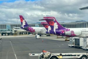 Read more about the article Hawaiian Airlines to get Alaska’s Boeing 737s for inter-island service, phase out 717s