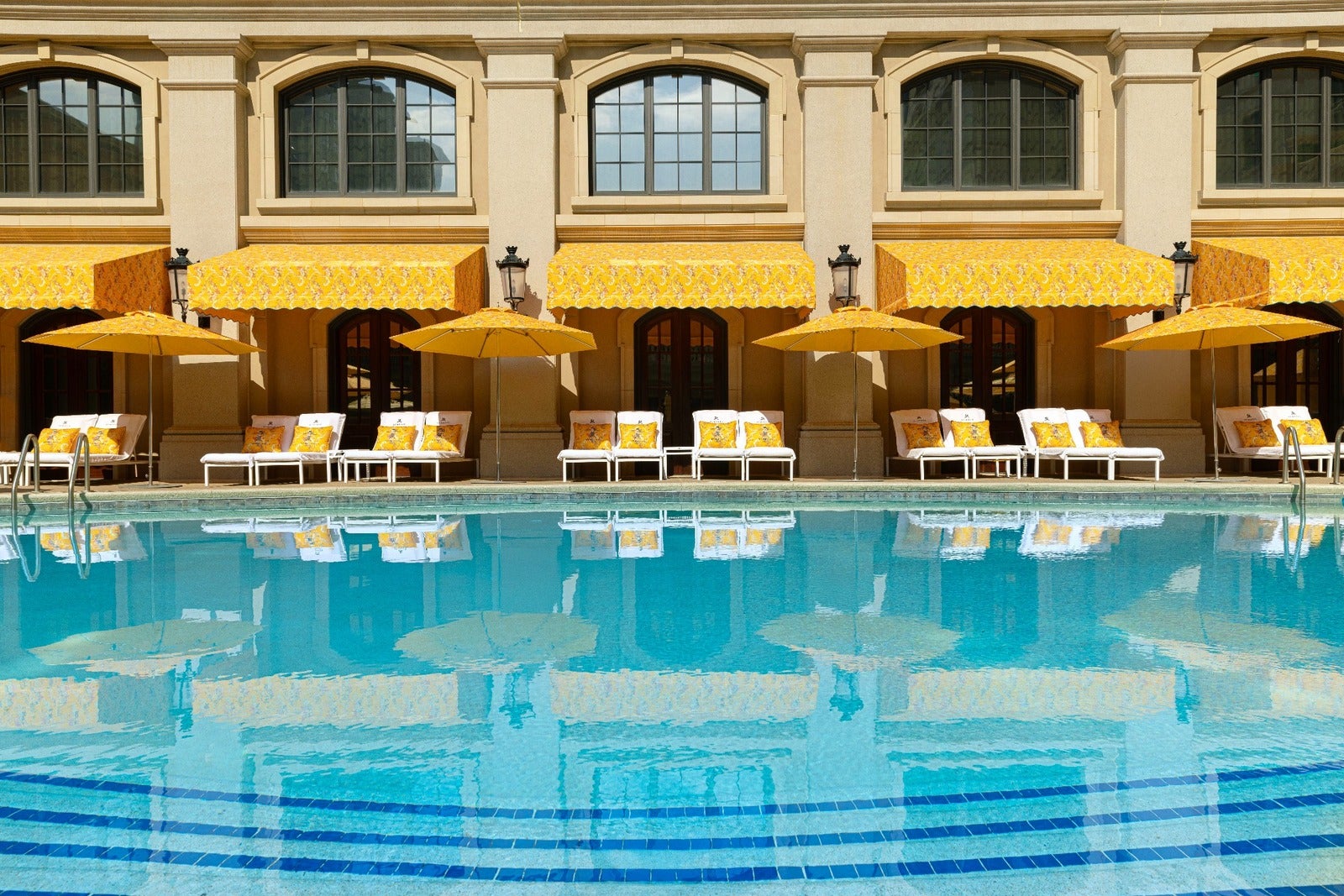 You are currently viewing 10 new and reimagined hotel pools worth diving into this summer