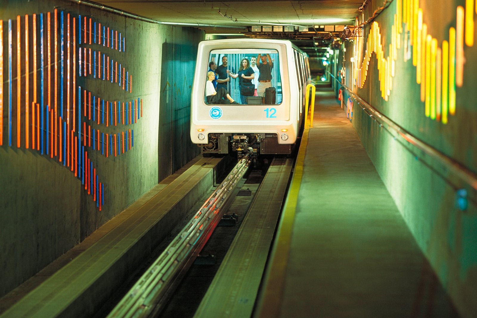 Read more about the article Denver airport to add underground passenger walkways between concourses
